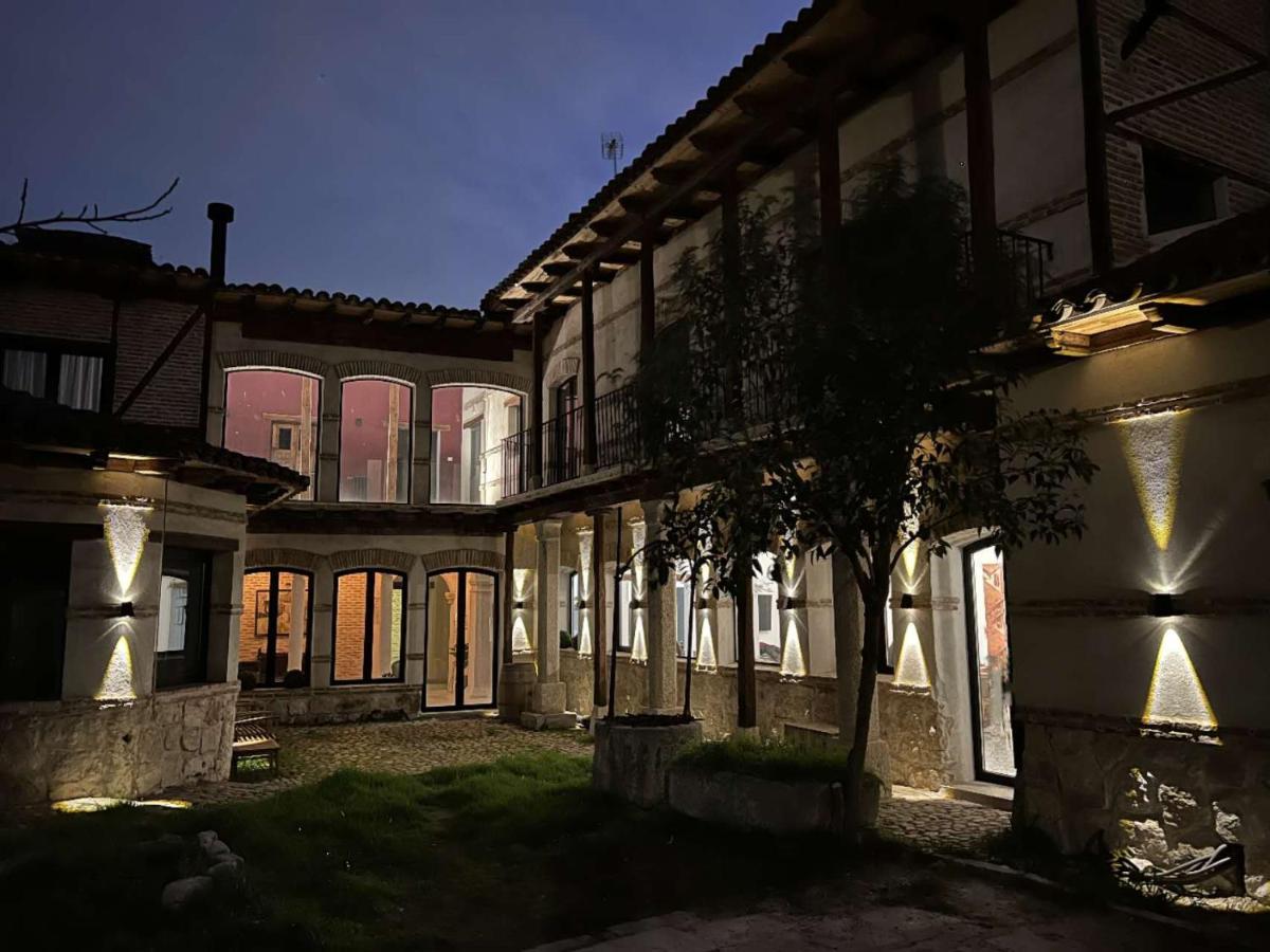 Casa De Los Mendoza - Casa Solariega En El Casco Historico アルカラ・デ・エナレス エクステリア 写真