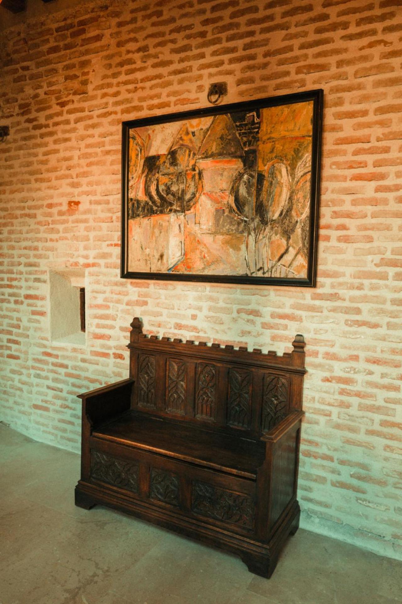 Casa De Los Mendoza - Casa Solariega En El Casco Historico アルカラ・デ・エナレス エクステリア 写真
